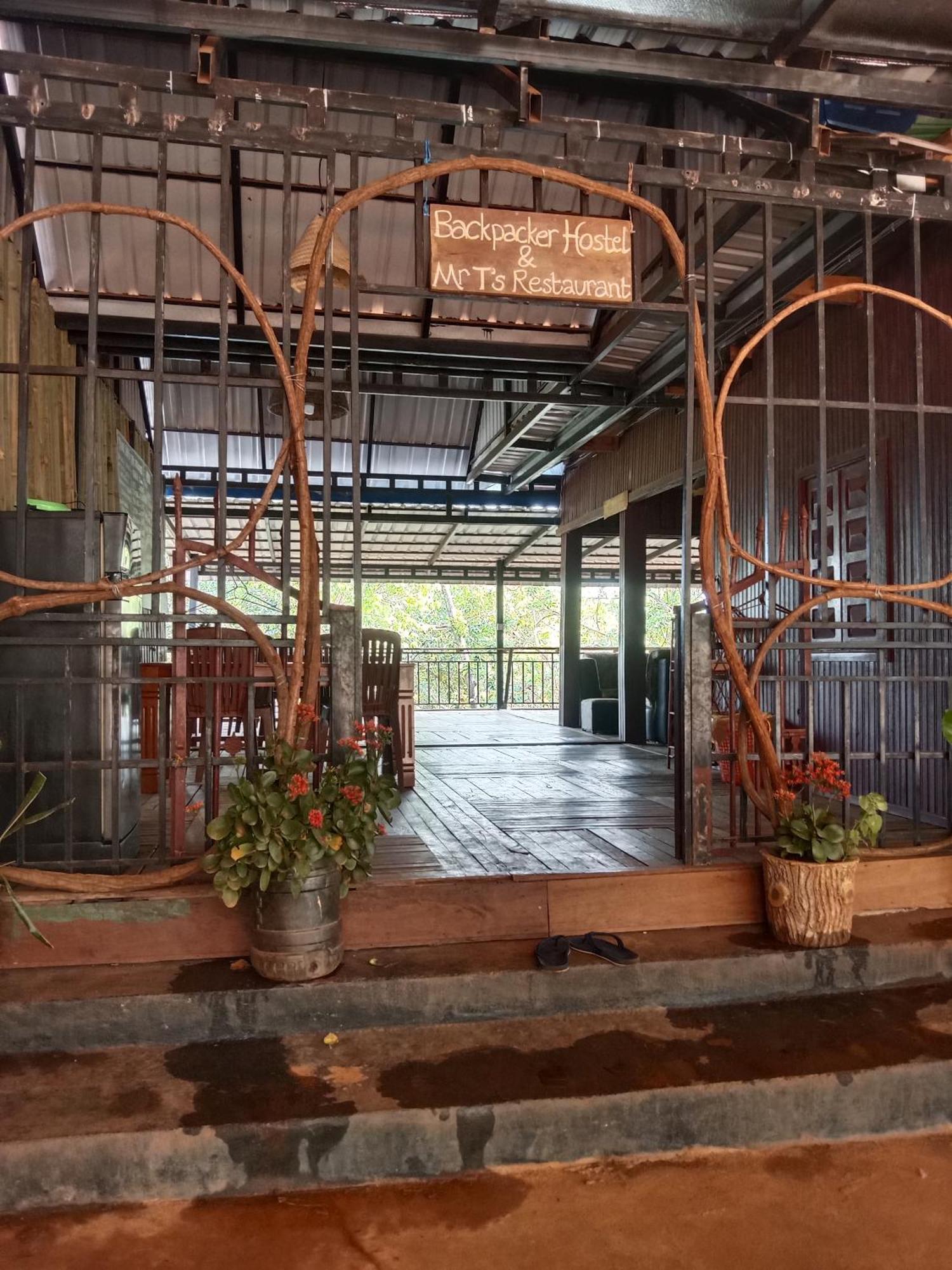 Backpacker Hostel And Jungle Trekking Banlung Exterior foto