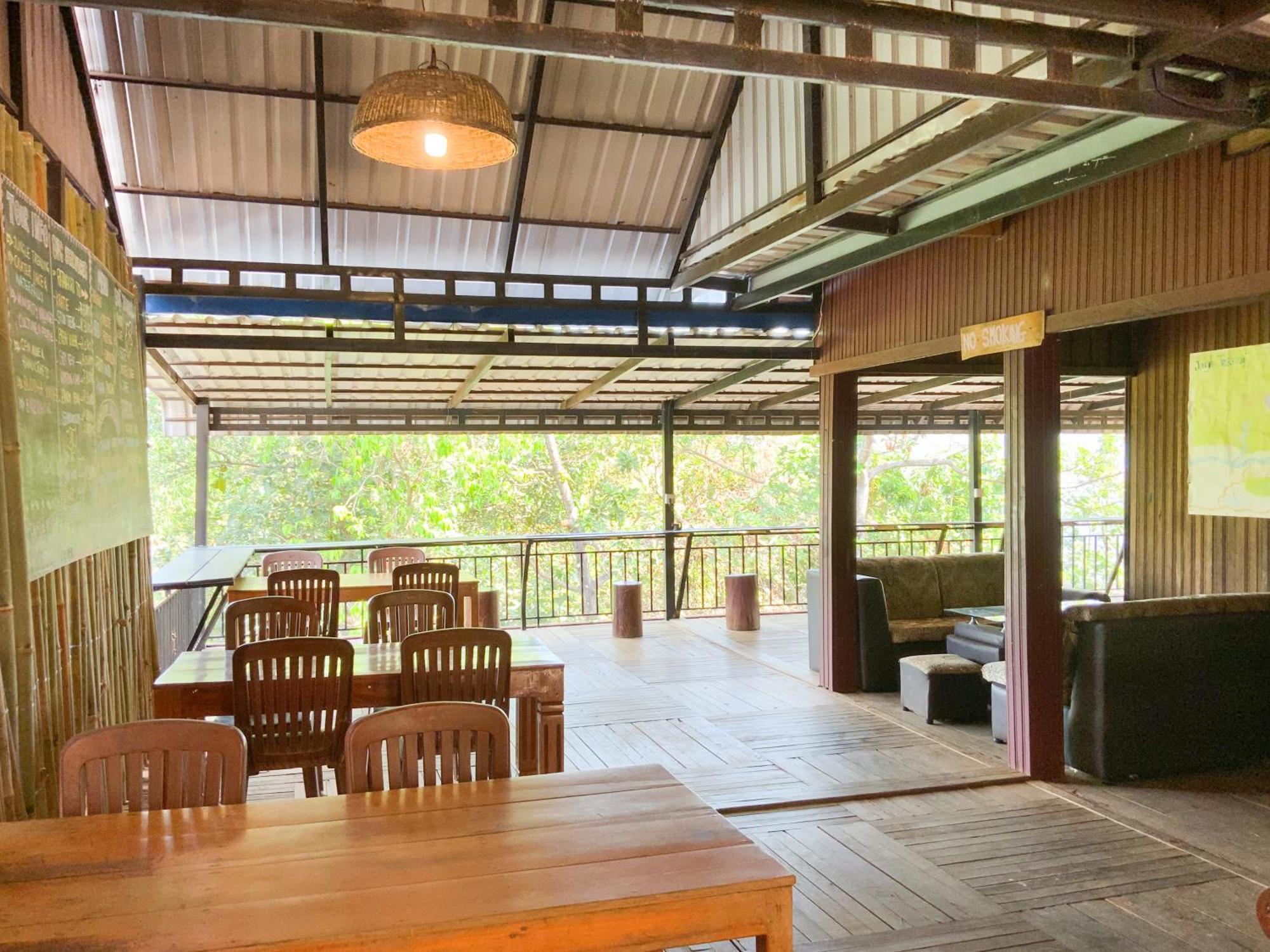 Backpacker Hostel And Jungle Trekking Banlung Exterior foto